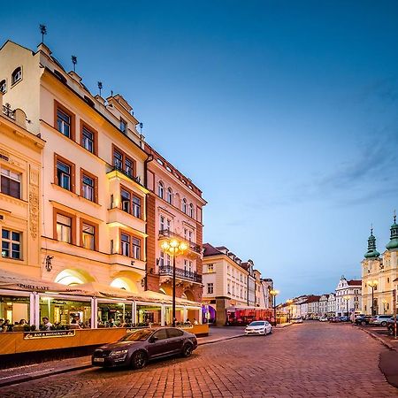 Rooftop Triplex Apartment In Centre Hradec Kralove Luaran gambar
