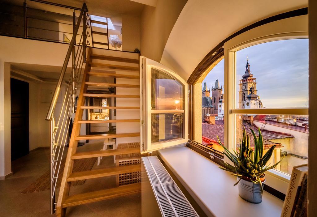 Rooftop Triplex Apartment In Centre Hradec Kralove Luaran gambar