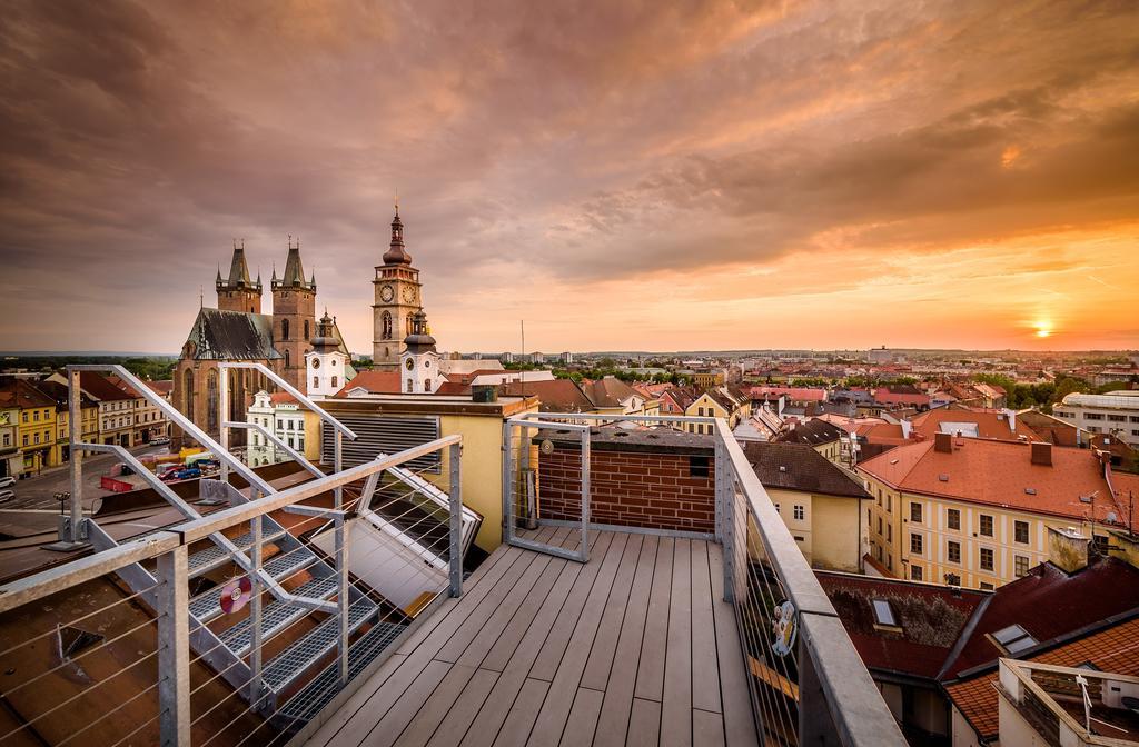 Rooftop Triplex Apartment In Centre Hradec Kralove Luaran gambar