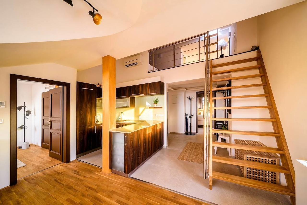 Rooftop Triplex Apartment In Centre Hradec Kralove Luaran gambar